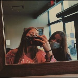 Meet your Posher, Clare